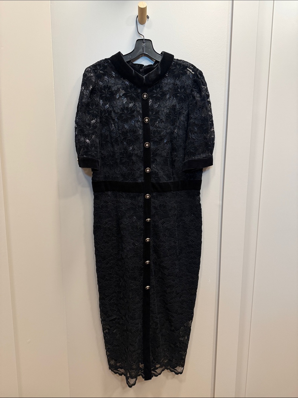 Black Lace Button-Front Women’s Dress